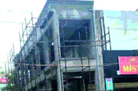 लूट कमाई में लगे हूडा अधिकारियों को नहीं दिखते मार्केटों में अवैध निर्माण-कब्जे