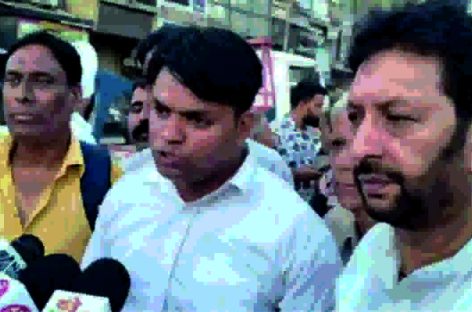 वोट चोर गद्दी छोड़