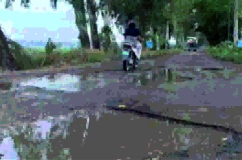 इंद्री में बारिश ने खोली पोल, सड़कों की बदतर हालत से ग्रामीण परेशान