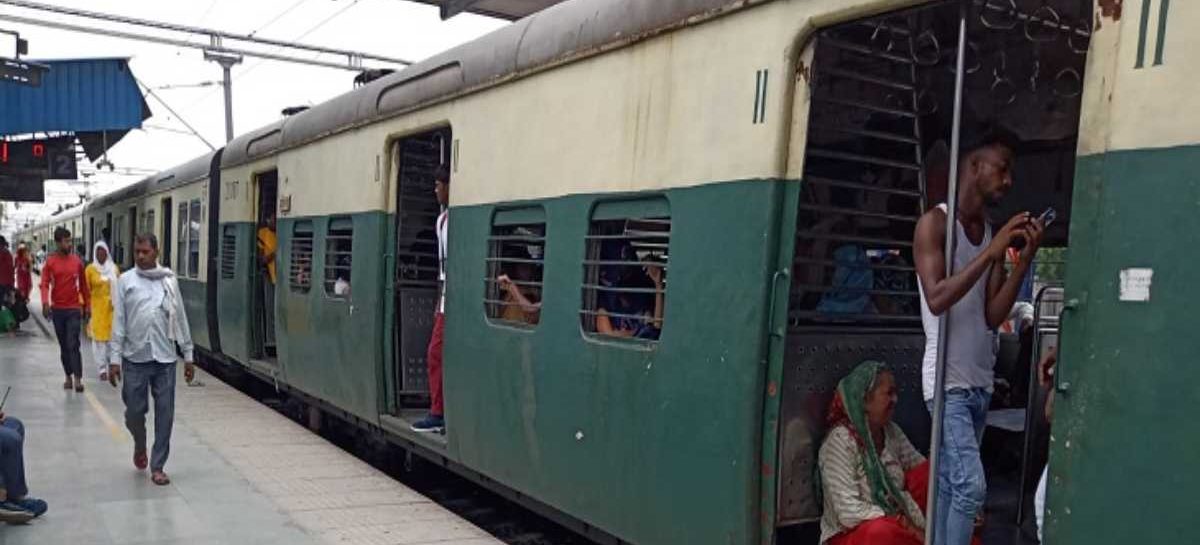 दिल्ली-फरीदाबाद के बीच चलने वाली शटल सेवा का हुआ बेड़ा गर्क