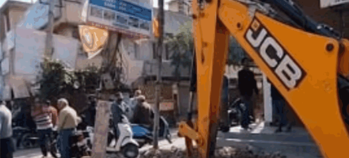 सड़क चौड़ी करेंगे लेकिन जल निकासी व्यवस्था नहीं करेंगे