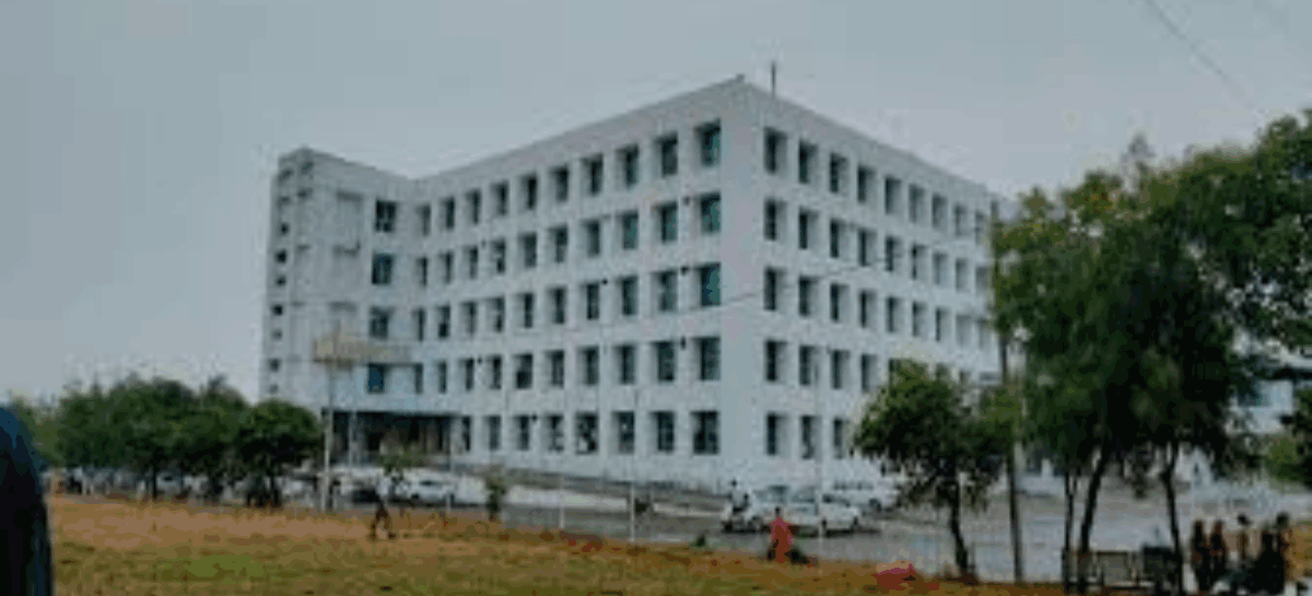 अटल बिहारी मेडिकल कॉलेज में देव प्रसाद भारद्वाज ने तले झूठ के पकौड़े