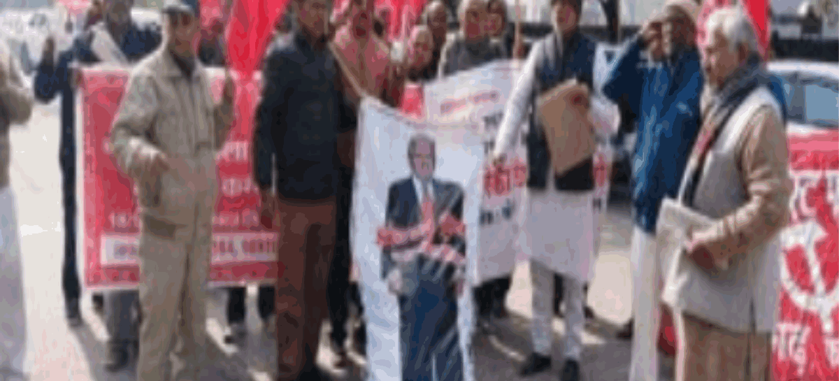अमेरिकी हस्तक्षेप के खिलाफ CPI-CPM का जोरदार प्रदर्शन, राष्ट्रपति के नाम सौंपा ज्ञापन