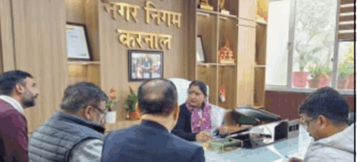 महापौर रेनू बाला गुप्ता ने जन सुनवाई में नागरिकों की समस्याओं का किया समाधान