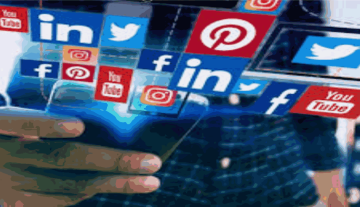 सोशल मीडिया ग्रुप : ज्ञान और अज्ञान के कूड़ेदान